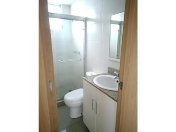 APARTAMENTO 2REC Y HERMOSA VISTA VIA CINCUENTENARIO CERCA AL METRO