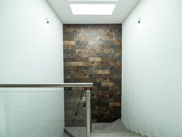 ESPECTACULAR CASA EN EXCLUSIVO FRACC EN BURGOS