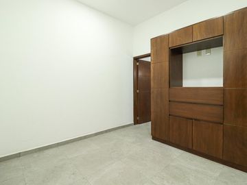 ESPECTACULAR CASA EN EXCLUSIVO FRACC EN BURGOS