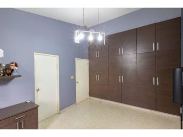 VENTA CASA EN OBARRIO COMERCIAL O RESIDENCIAL AMPLIA