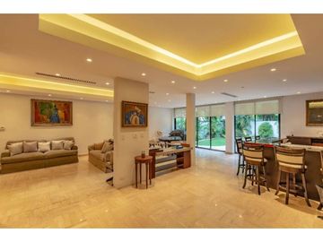 VENTA CASA EN OBARRIO COMERCIAL O RESIDENCIAL AMPLIA