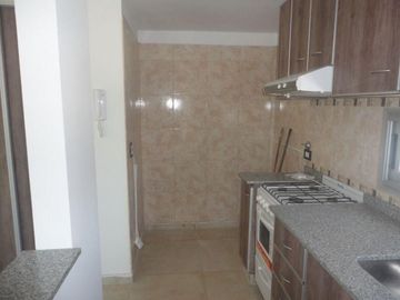 VENTA DE DEPARTAMENTO EN Caseros