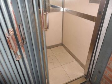 VENTA DE DEPARTAMENTO EN Caseros