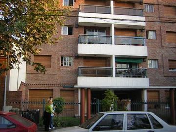 VENTA DE DEPARTAMENTO EN Caseros