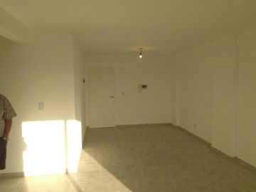 VENTA DE DEPARTAMENTO EN Caseros