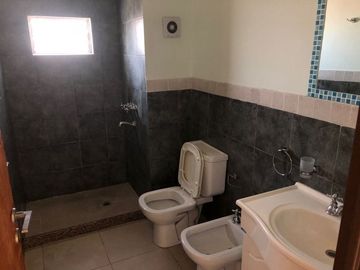 VENTA DE DEPARTAMENTO EN Caseros