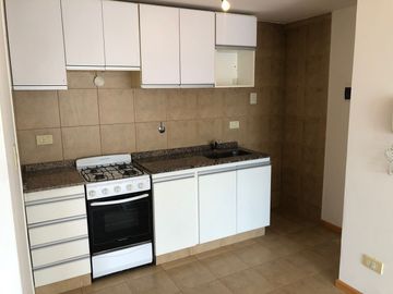 VENTA DE DEPARTAMENTO EN Caseros