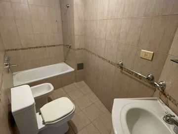 VENTA DE DEPARTAMENTO EN Caseros