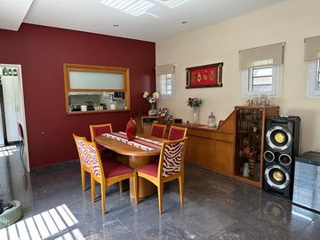 VENTA DE CASA EN Caseros