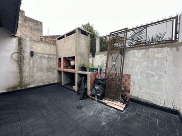 VENTA DE DEPARTAMENTO EN Caseros