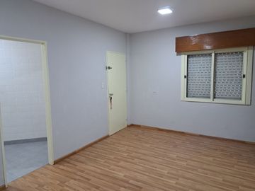 VENTA DE DEPARTAMENTO EN Caseros