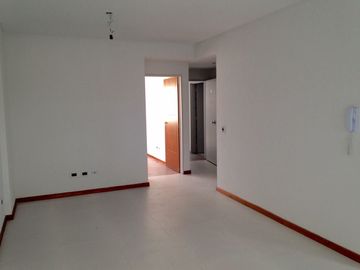 VENTA DE DEPARTAMENTO EN Caseros