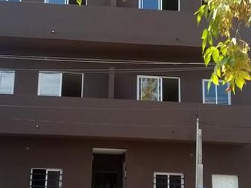 Munro - Departamento de 1 amb con balcón!