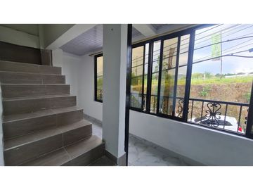 OPORTUNIDAD UNICA! EN VENTA CASA DE TRES PISOS EN SAMARIA