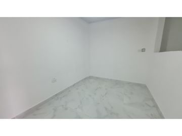 OPORTUNIDAD UNICA! EN VENTA CASA DE TRES PISOS EN SAMARIA