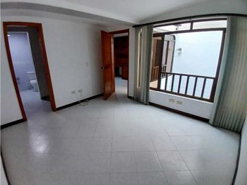 Amplia casa en la Villa, en la Pereira
