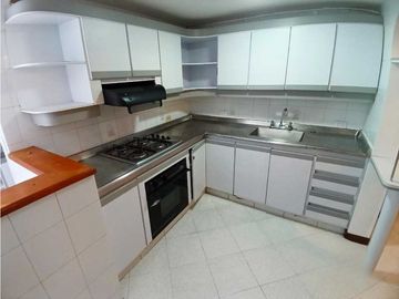 Amplia casa en la Villa, en la Pereira