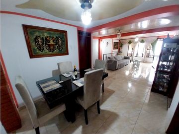 Casa independiente en Modelo, Dosquebradas