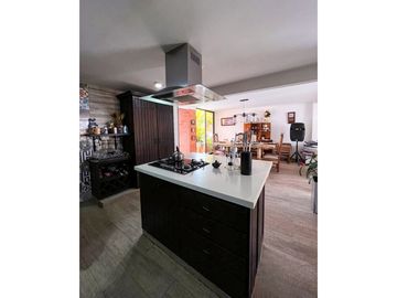 Espectacular casa esquinera en conjunto, sector Bombay, Dosquebradas