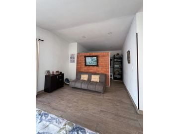 Espectacular casa esquinera en conjunto, sector Bombay, Dosquebradas