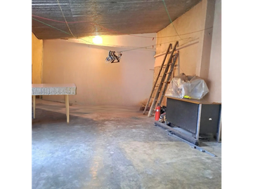 EN VENTA AMPLIA CASA LOTE EN DOSQUEBRADAS