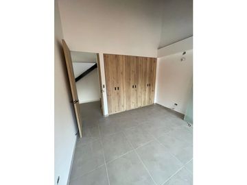 HERMOSA TOWNHOUSE - ALTOS DE TANAMBI