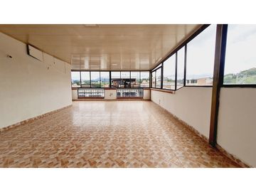 EN VENTA CASA DE 4 NIVELES EN SAMARIA II