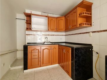 EN VENTA CASA DE 4 NIVELES EN SAMARIA II