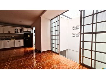 CASA DE 3 PISOS INDEPENDIENTES EN VENTA/CENTRO DE PEREIRA