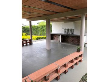 Casa campestre en condominio, La Palmilla, vía Alcalá