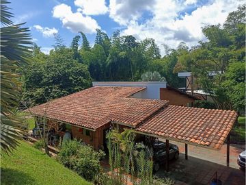 En venta Casa campestre en condominio, Cerritos