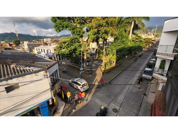 Casa esquinera comercial en San Fernando, Dosquebradas