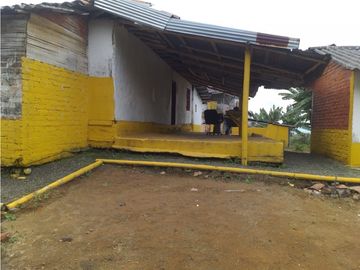 FINCA TECNIFICADA EN ALTAGRACIA