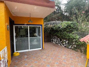 Venta casa en María Candelaria Huitzilac - V329