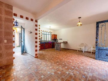 Venta de Casa en San Miguel de Allende – Seguridad, Vistas y Estilo Colonial