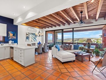 En Venta Departamento Amueblado en San Miguel de Allende: Capilla de Piedra