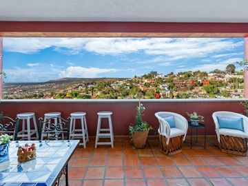 En Venta Departamento Amueblado en San Miguel de Allende: Capilla de Piedra