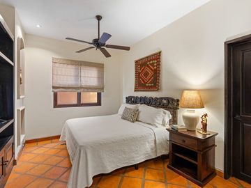 En Venta Departamento Amueblado en San Miguel de Allende: Capilla de Piedra
