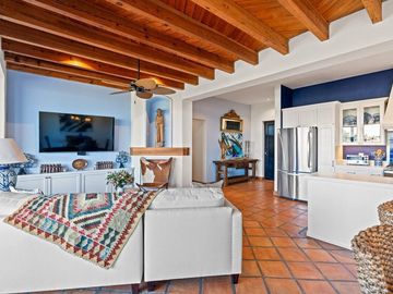 En Venta Departamento Amueblado en San Miguel de Allende: Capilla de Piedra