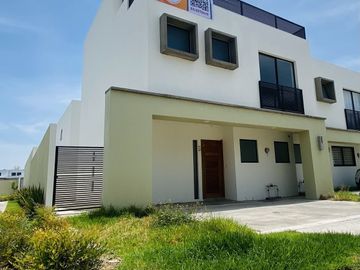 Casa en Venta en Adamar