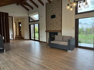 Casa en Venta en condominio canto del estero