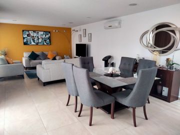 CASA EN VENTA EN GRAN CAPRICHO CUMBRES DEL LAGO JURIQUILLA QUERETARO