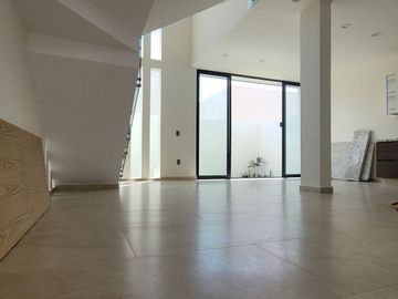 VENTA DE CASA EN BOSQUE REAL TLAJOMULCO DE ZUÑIGA.
