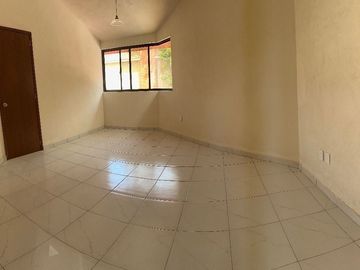 VENDO CASA LAGO DE GUADALUPE