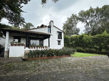 Hermosa Propiedad en Valle de Bravo, Estado de México