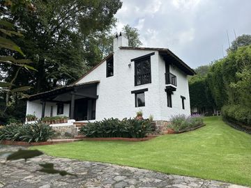 Hermosa Propiedad en Valle de Bravo, Estado de México
