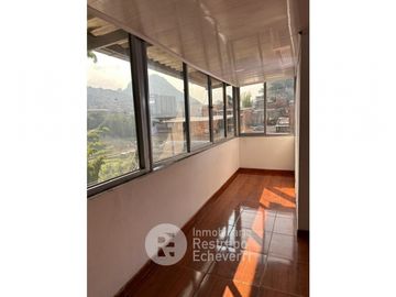 Casa con renta en venta, barrio Villa Juanita, Villamaria