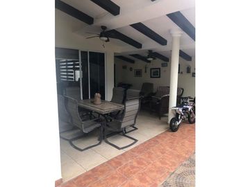 VENTA CASA BRISAS DEL GOLF 3REC LB