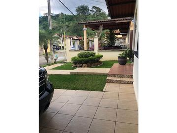 VENTA CASA BRISAS DEL GOLF 3REC LB