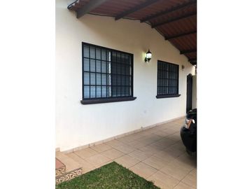 VENTA CASA BRISAS DEL GOLF 3REC LB